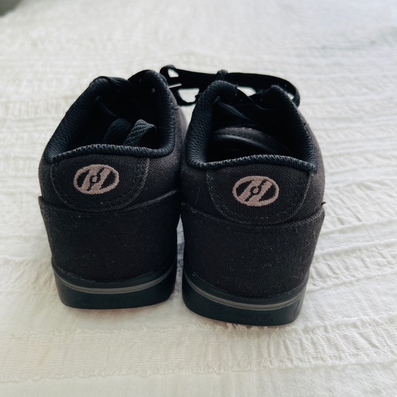 Heelys  Youth Wheeled Shoe unisex - Picture 4 of 5